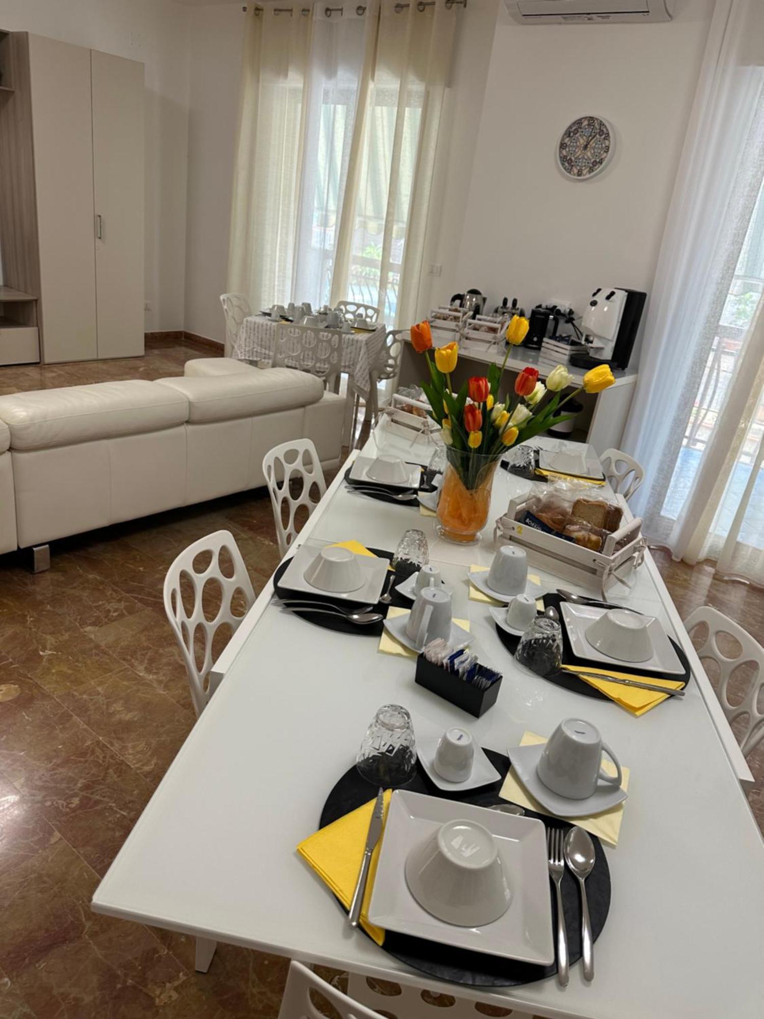 Bnb Nuova Vita Paola Eksteriør bilde